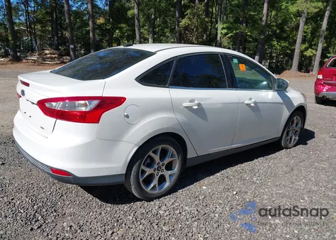 2012 Ford Focus Sel z USA, uszkodzony, nr VIN 1FAHP3H22CL479181